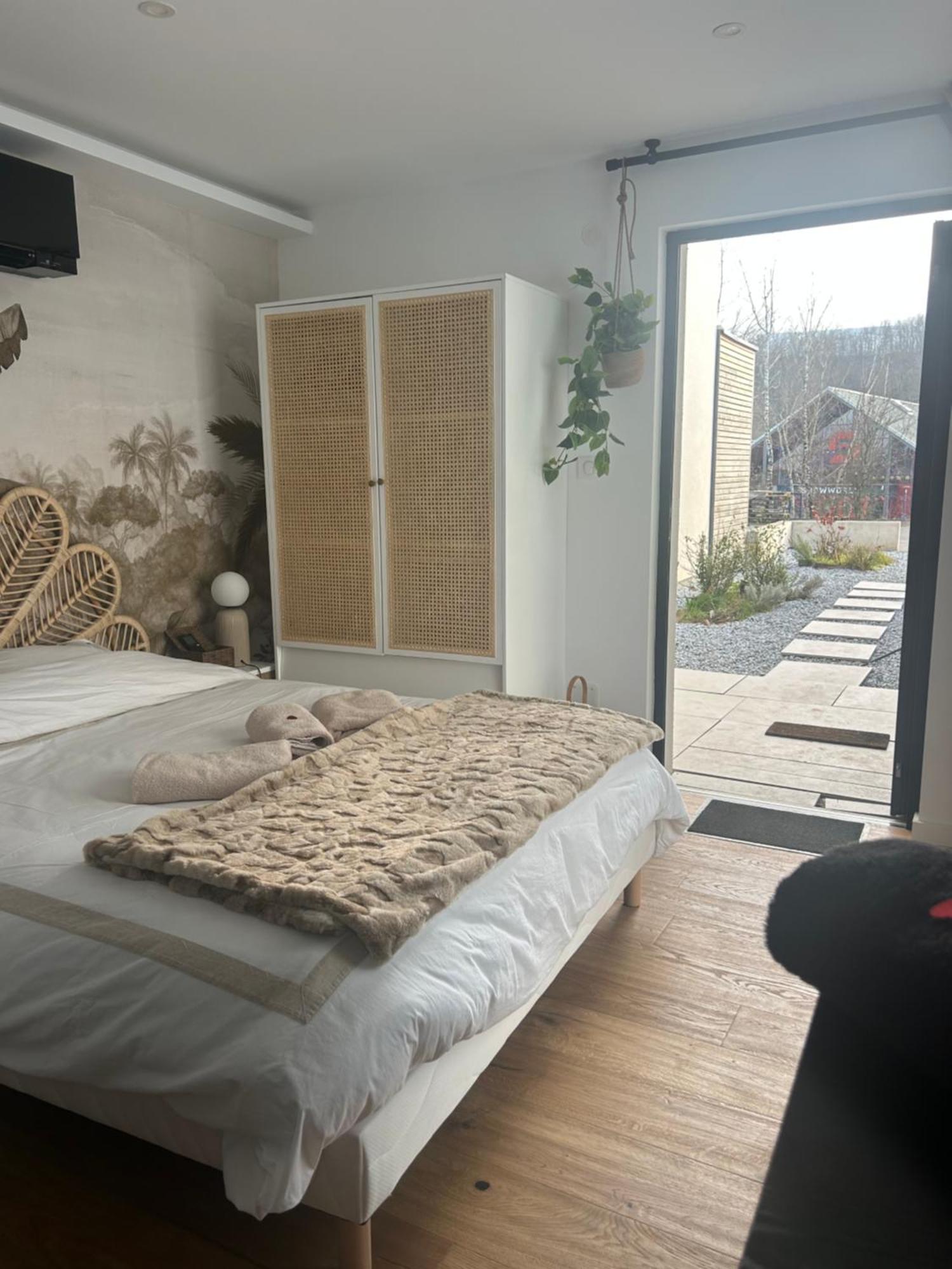 Studio Prestige Avec Terrasse Le Chene Dore Au Coeur Du Centre Touristique Cite Des Loisirs 200 M Du Galaxie,Face Au Snowworld Parking Gratuit Privatif Амневіль Екстер'єр фото